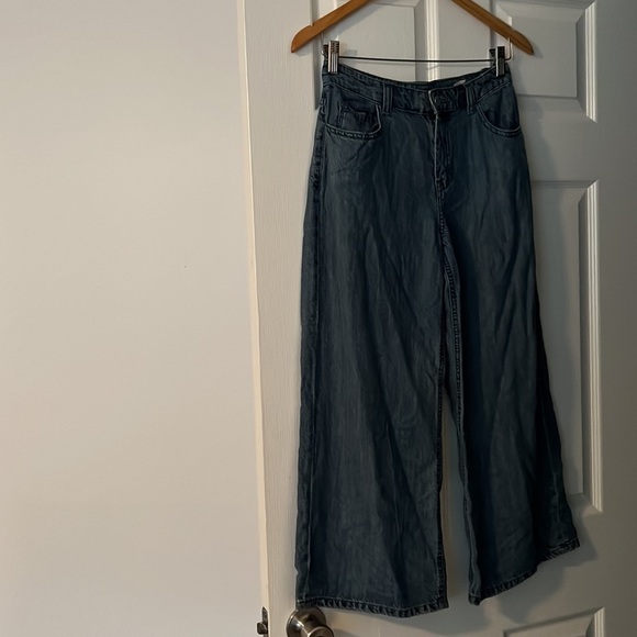 Club Monaco Culottes‎  Soft Denim Pant - Picture 2 of 6